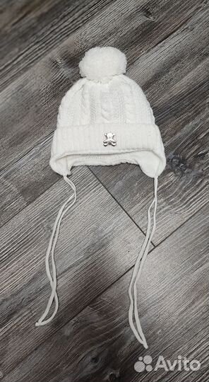 Продам детскую зимнюю шапку