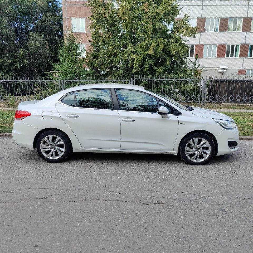 Citroen C4: фото владельца