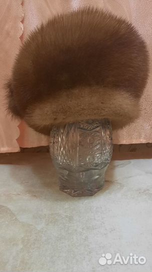 Женский норковый берет