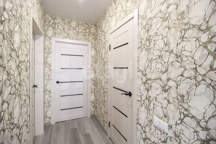 3-к. квартира, 82 м², 3/17 эт.