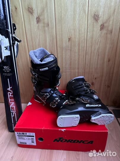 Горные лыжи Nordica Sentra с ботинками