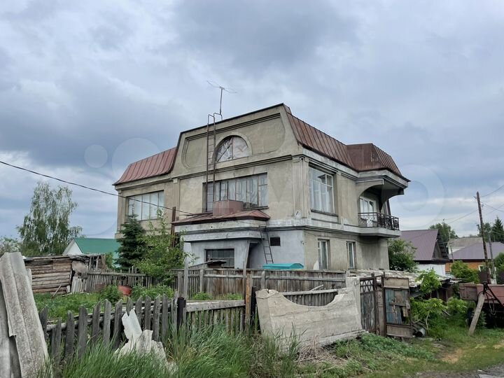 Дом 168 м² на участке 10 сот.