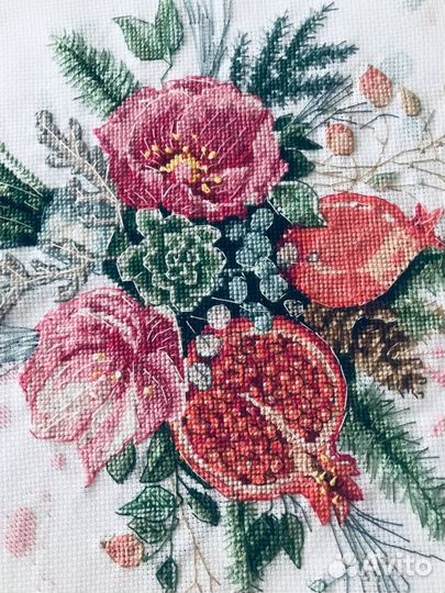 Салфетка ручной работы, фон белый