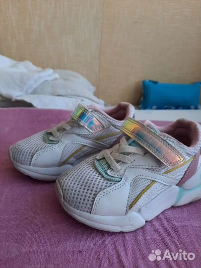 Кроссовки для девочки 24 25