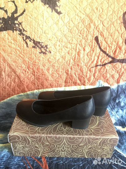 Туфли женские черные 37 размер