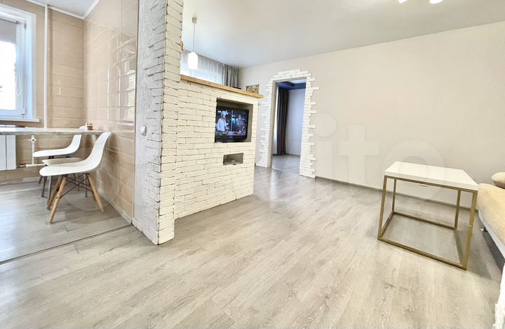 2-к. квартира, 47 м², 2/5 эт.