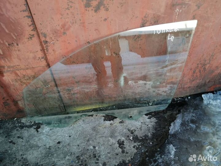 Стекло двери фольксваген Туарег 1