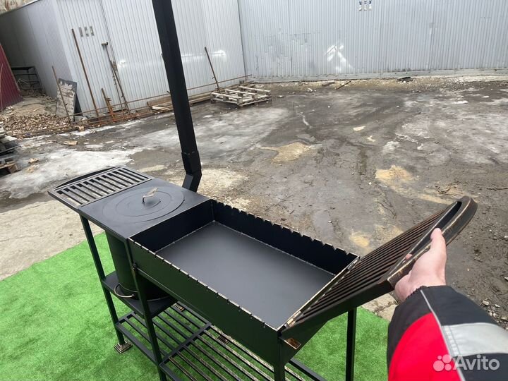 Мангал № 0235/43 с печкой под казан и откид/полкой