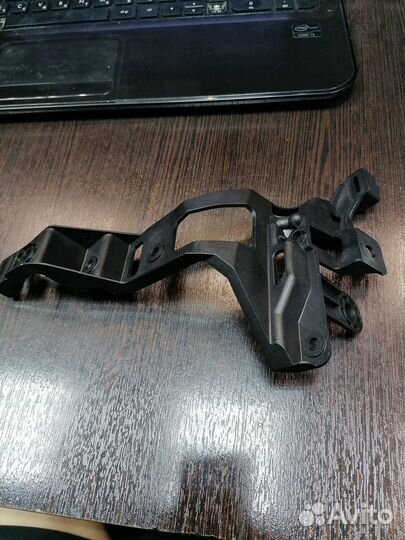 Кронштейн решетки радиатора honda
