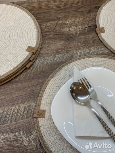 Подарок к 8 марта. Подставка под тарелку