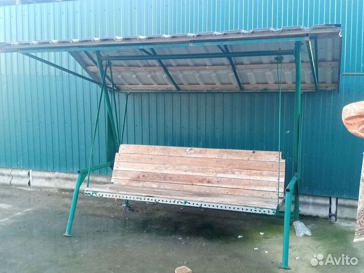 Скамейка качели