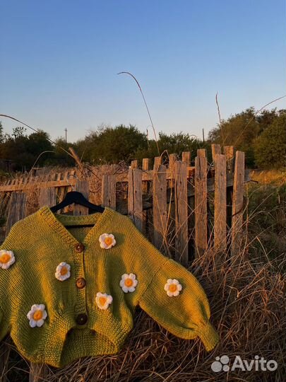 Кардиган с ромашками