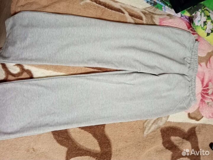 Женские спортивные штаны