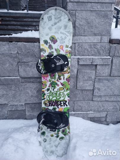 Сноуборд с креплениями 130 см