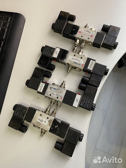 Пневмораспределитель airtac 4V230-08