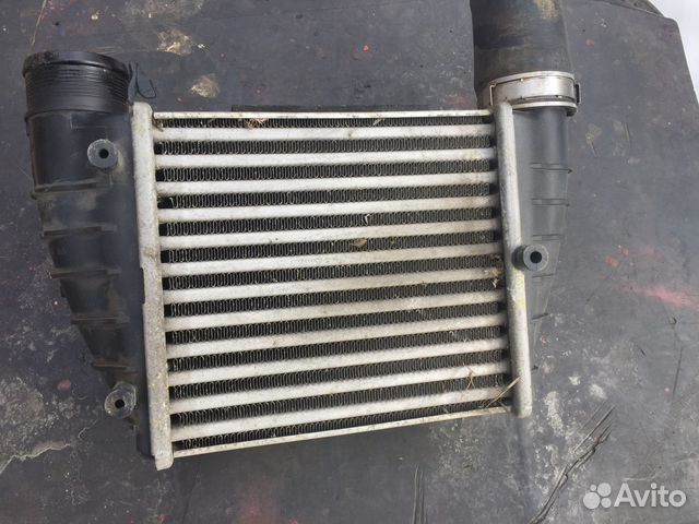 Радиатор интеркулера 2.0TFSi 8E0145806M Audi A4 B7