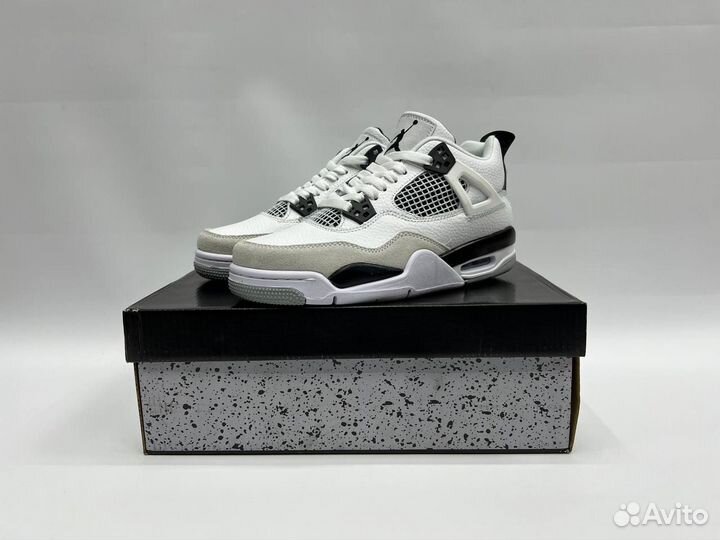 Кроссовки Nike Air Jordan 4