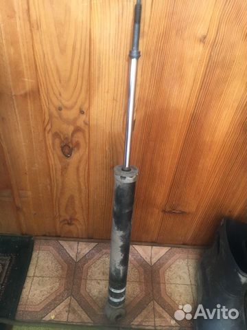 Амортизатор задний nissan tiida c11 родной б/у