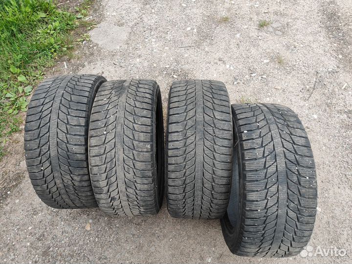 Triangle PL01 235/45 R17