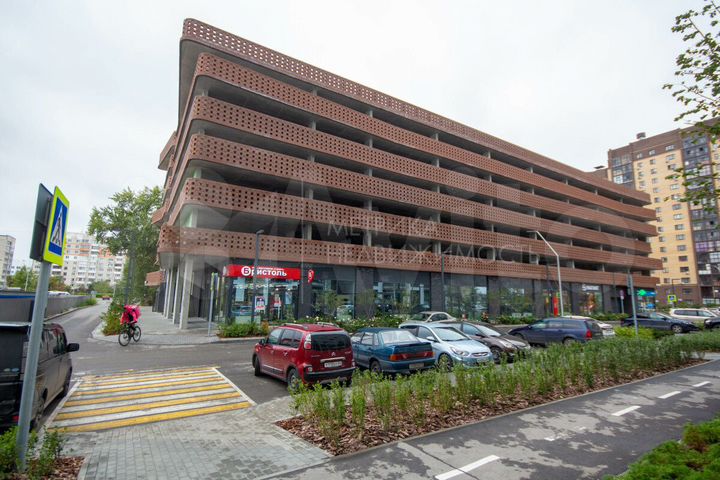Машиноместо, 13 м²