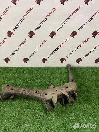 Рычаг нижний задний правый Honda civic 8 4d