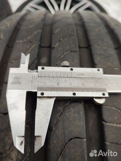 Pirelli Cinturato P7 245/40 R19 и 275/35 R19 98Y