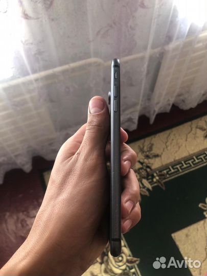 Телефон iPhone 8 plus