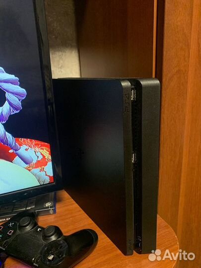 Sony PS4 slim