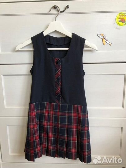Школьная форма для девочки сарафан+пиджак
