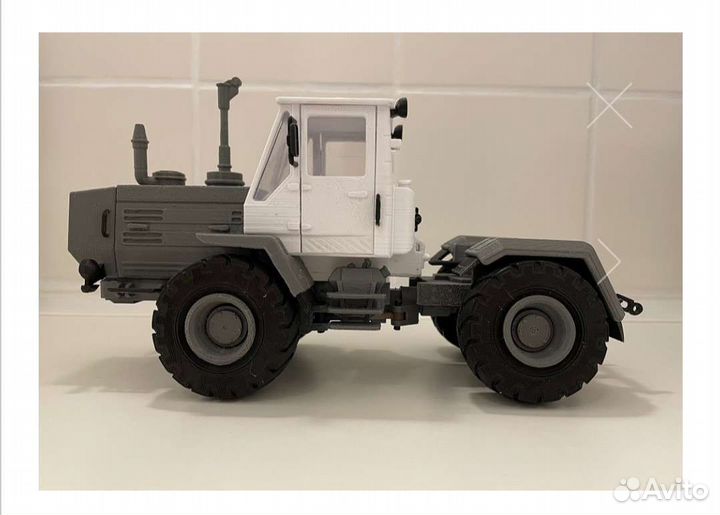 Хтз Т-150К масштабная модель