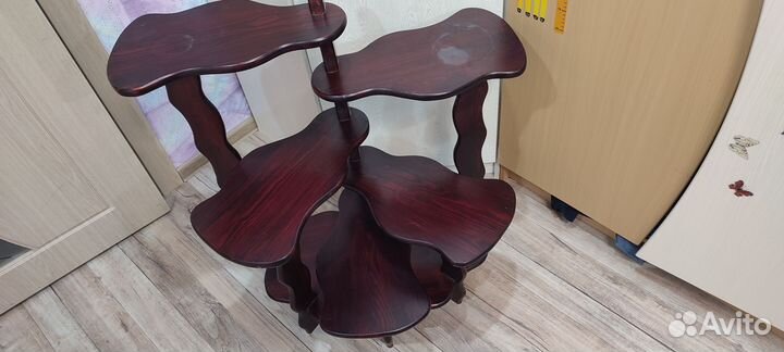 Полка под цветы напольная