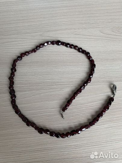 Бусы и серьги с гранатом