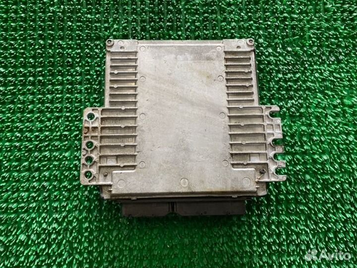 Блок управления двс Nissan Pathfinder