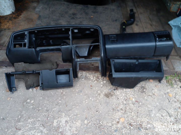 Продам переднюю панель на пассат б3