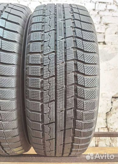 Toyo Winter Tranpath TX 215/60 R17 97H