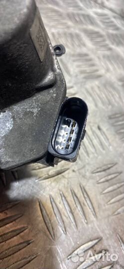 Дроссельная заслонка Skoda Octavia (A4) рест. 2001