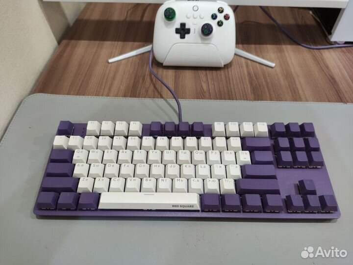 Кастомная Red square keyrox tkl g3ms purple