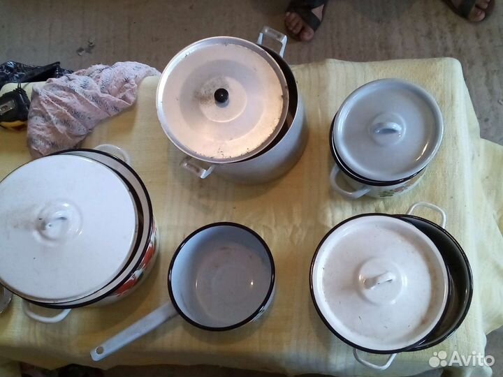 Кружки, кастрюли. Дуршлаг ковшик судочки