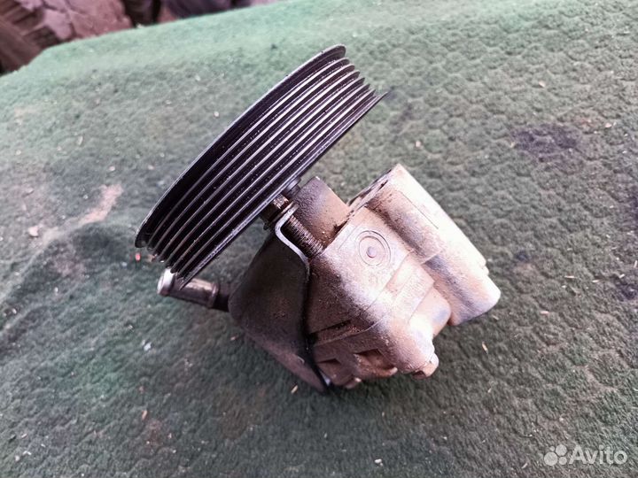 Насос гидроусилителя Сузуки Гранд витара 1.9 л TD