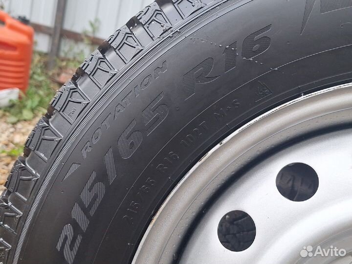 Pirelli Ice Zero 2 215/65 R16 102T