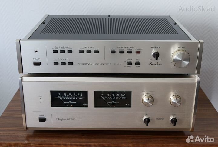 Accuphase P-260, Accuphase S-22