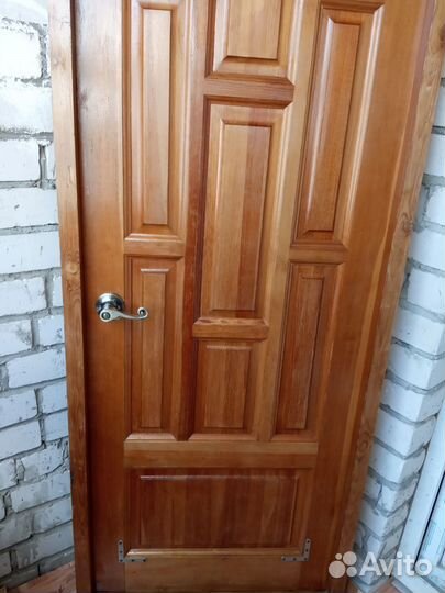 Дверь входная бу, размер 70 на 200 см