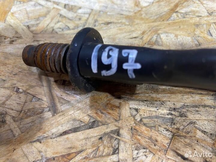 Крюк буксировочный Ford Focus универсал 1.8 2006