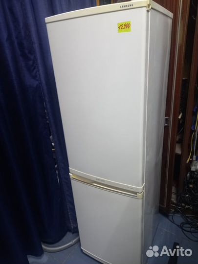 Холодильник Samsung узкий