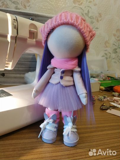 Трессы, обувь и аксессуары для интерьерных кукол