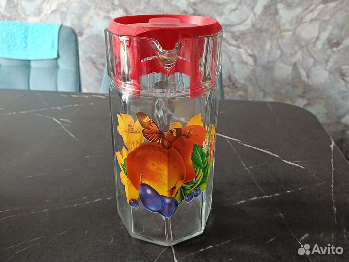 Кувшин с крышкой