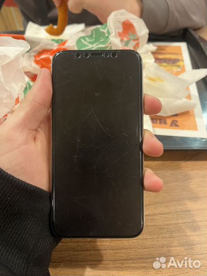 iPhone X, 64 ГБ