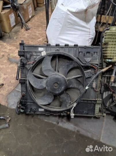 Радиатор охлаждения Мерседес Вито 638