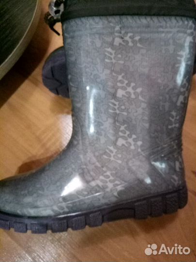 Резиновые сапоги