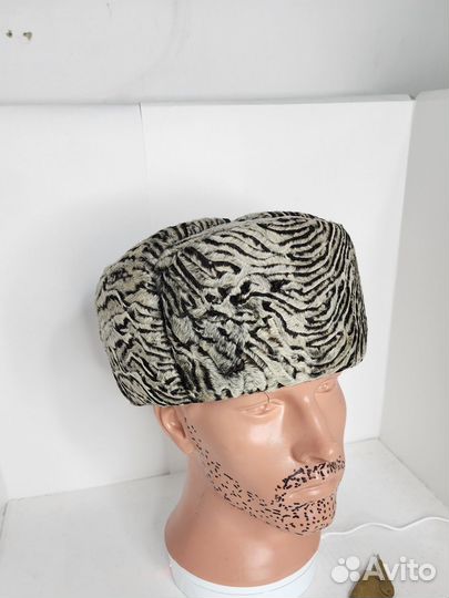 Ушанка из каракуля свакара каракуль